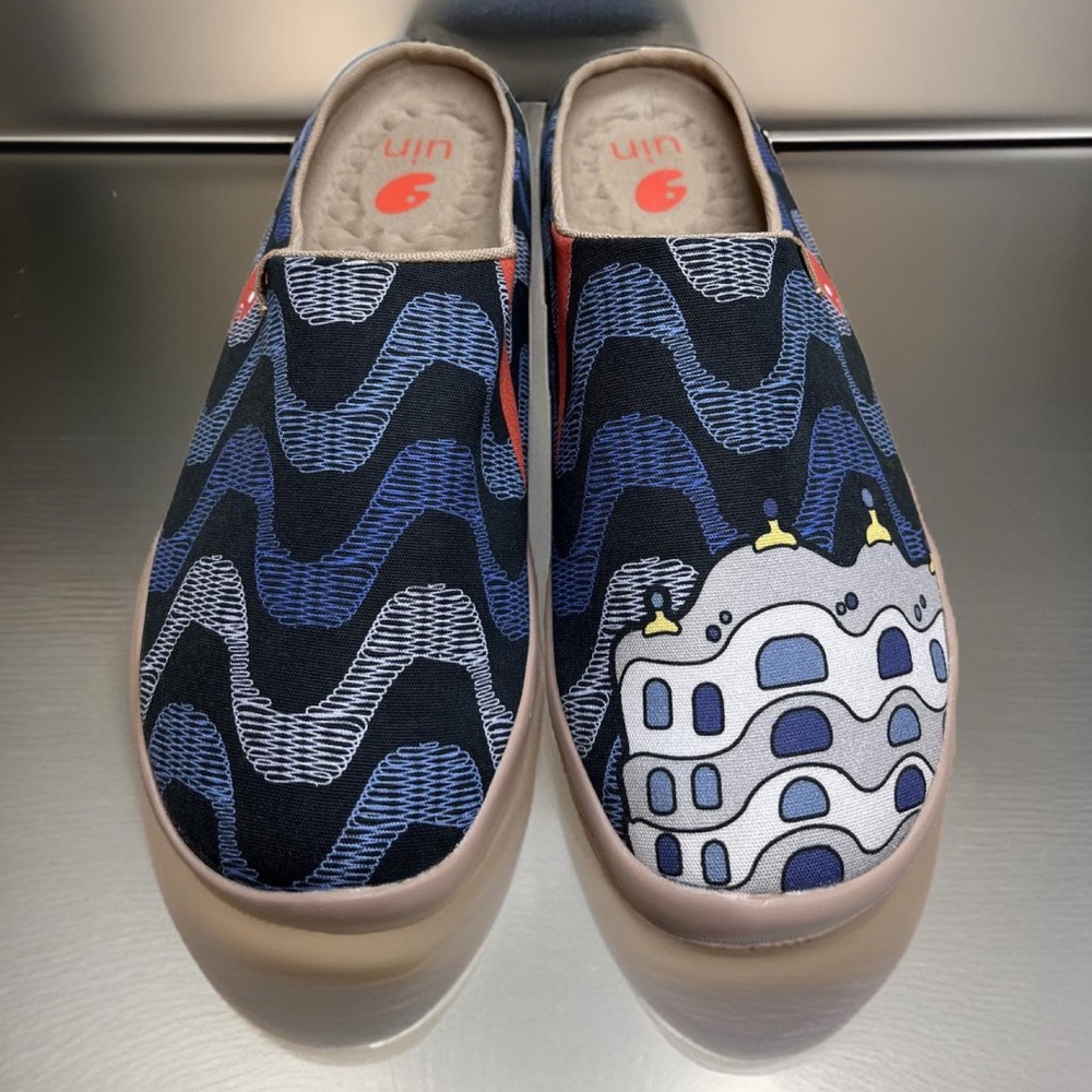 UIN Blue and Black Patterned Loafers